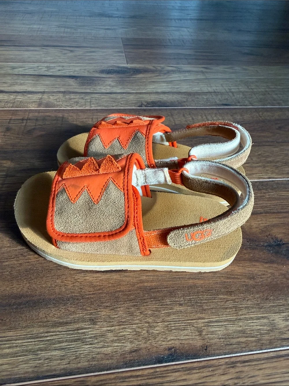 UGG Zarar toddler slide sandals